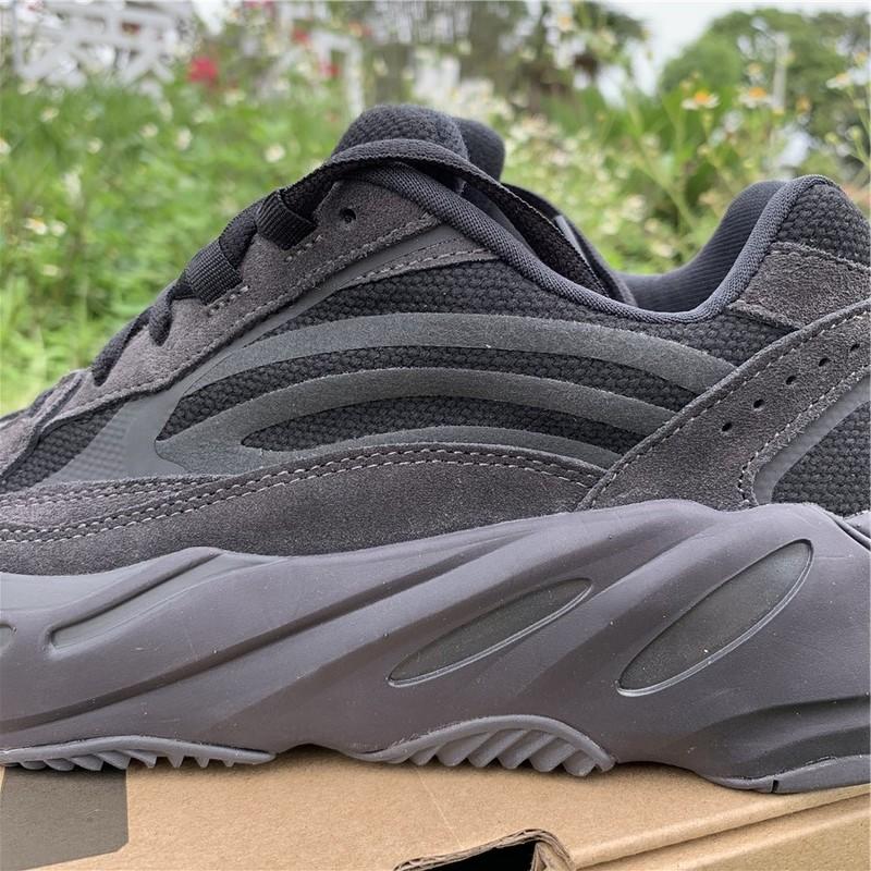 Yeezy Boost 700 V2 Vanta Perfect Quality Released