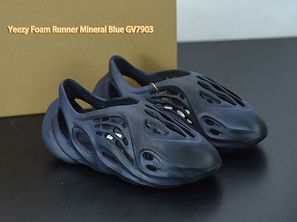 Yeezy Foam Runner Mineral Blue GV7903 Released
