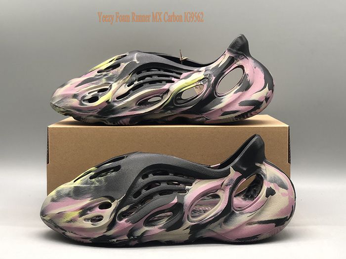Yeezy Foam Runner MX Carbon IG9562 Released